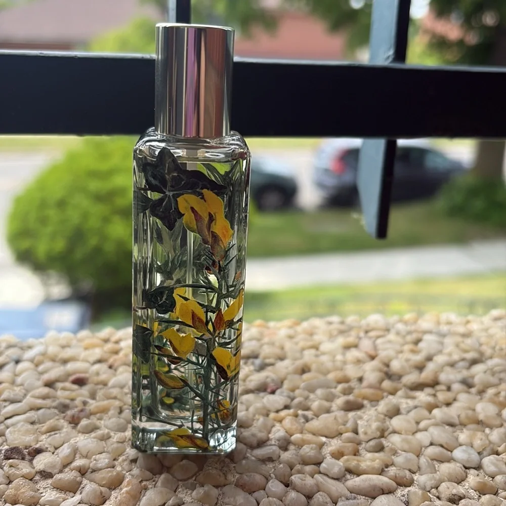 Like New Jo Malone Melancholey Thistle Cologne - Picture 2 of 5